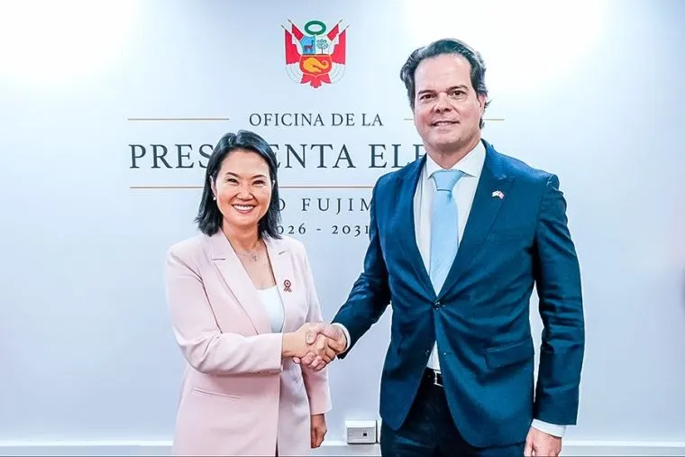 Keiko Fujimori recibe saludo de Donald Trump durante reunión con el embajador de EE. UU. en Perú