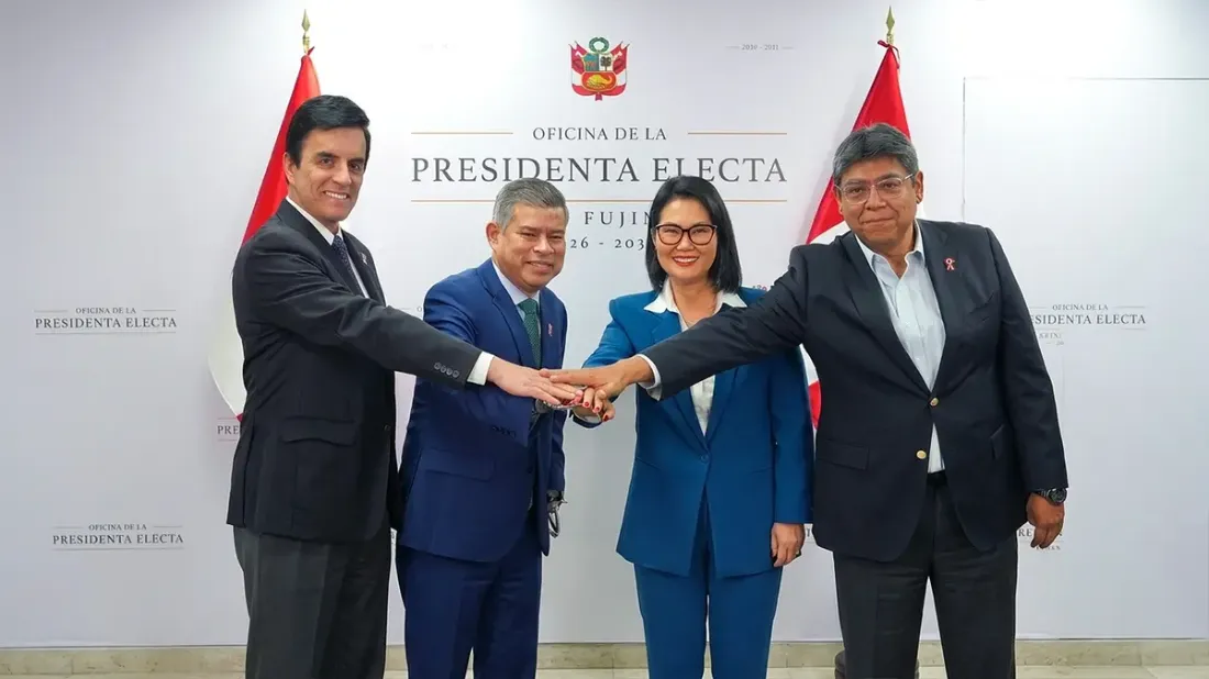 Keiko Fujimori anuncia a Elmer Cuba como ministro de Economía y Finanzas de su primer gabinete